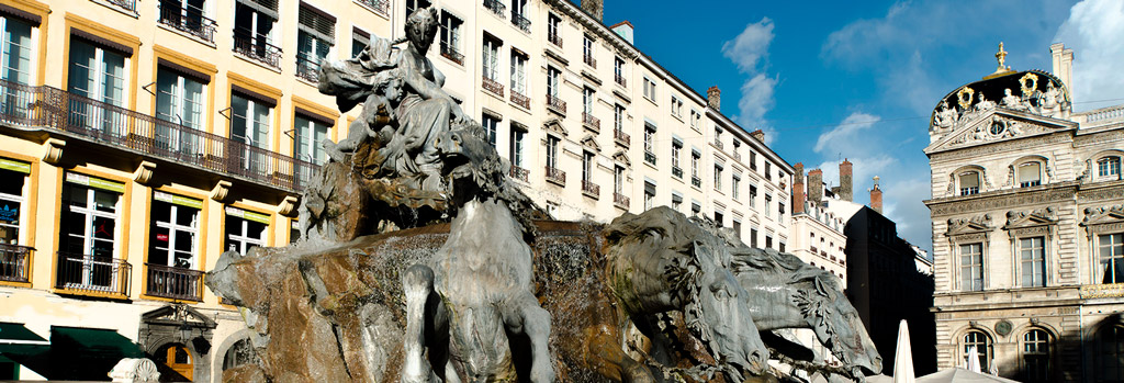 Lyon: La place des Terreaux privée de ses petites fontaines