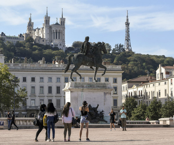 tourisme place bellecour lyon