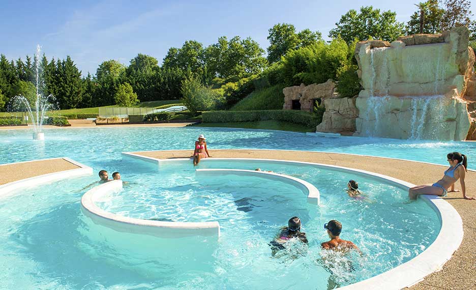 camping parc aquatique près de Lyon
